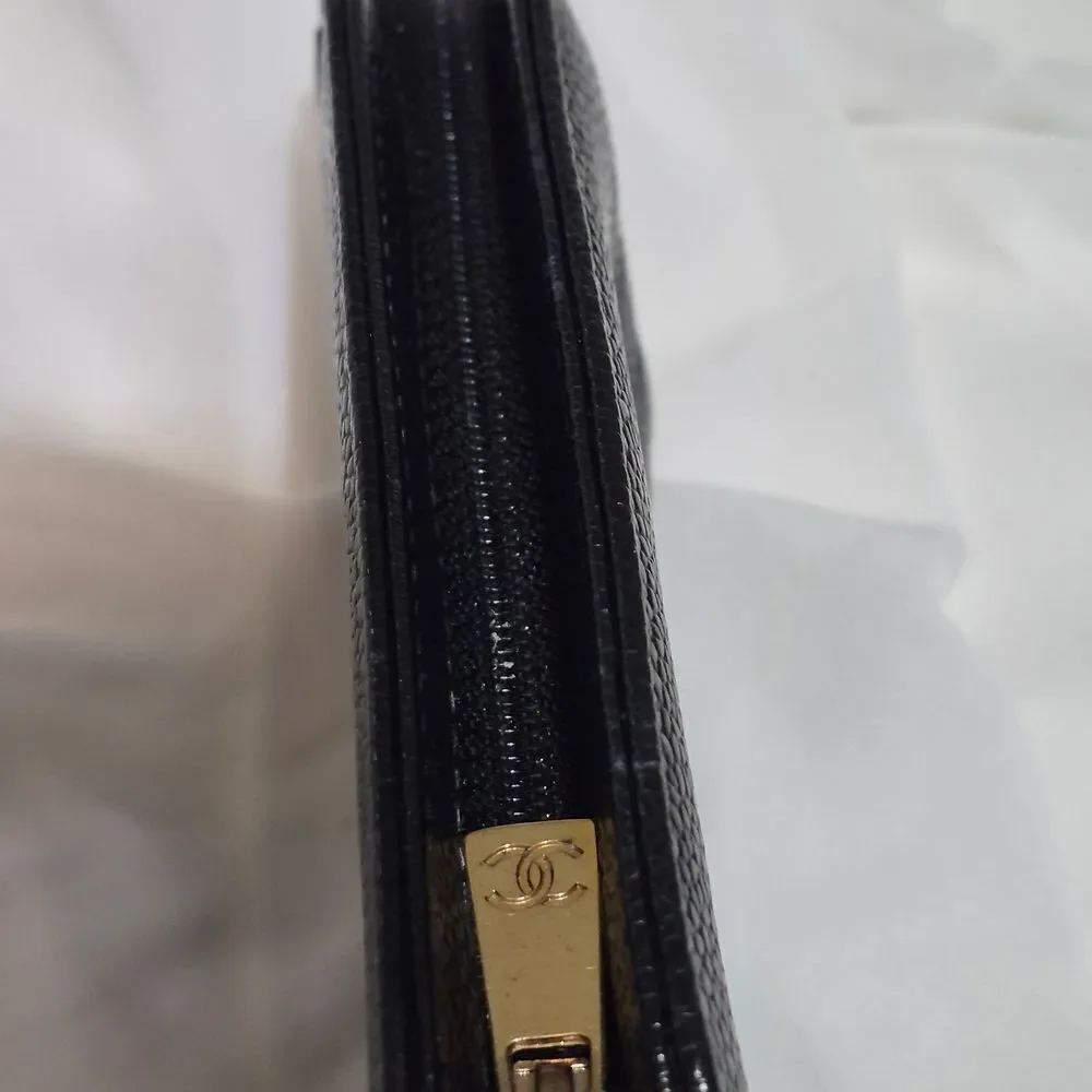 CHANEL 100% authentiic